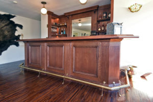 Qtr-Sawn Victorian Style Bar